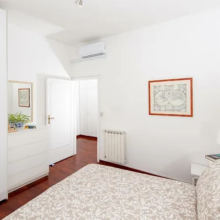 Rondanini Flat 2 아파트